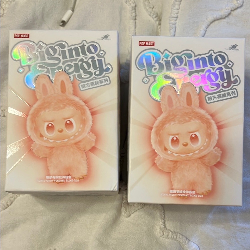 Pop Mart Biginto Energy LABUBU Figure
